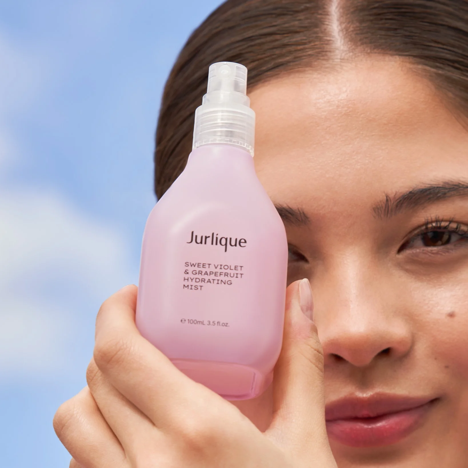 Sweet Violet & Grapefruit Hydrating Mist - Image 3